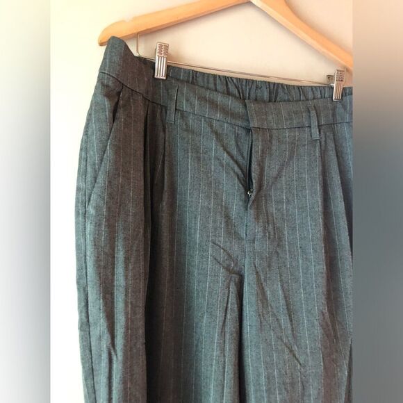 📳 A New Day | NEW SZ17 Dress Pants - Picture 2 of 4